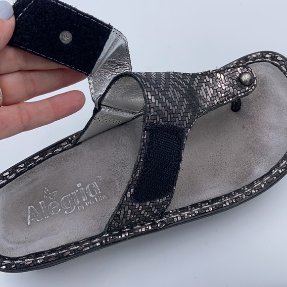 Euc Alegria Carina medieval metallic thong sandal 6 36 - Picture 7 of 7